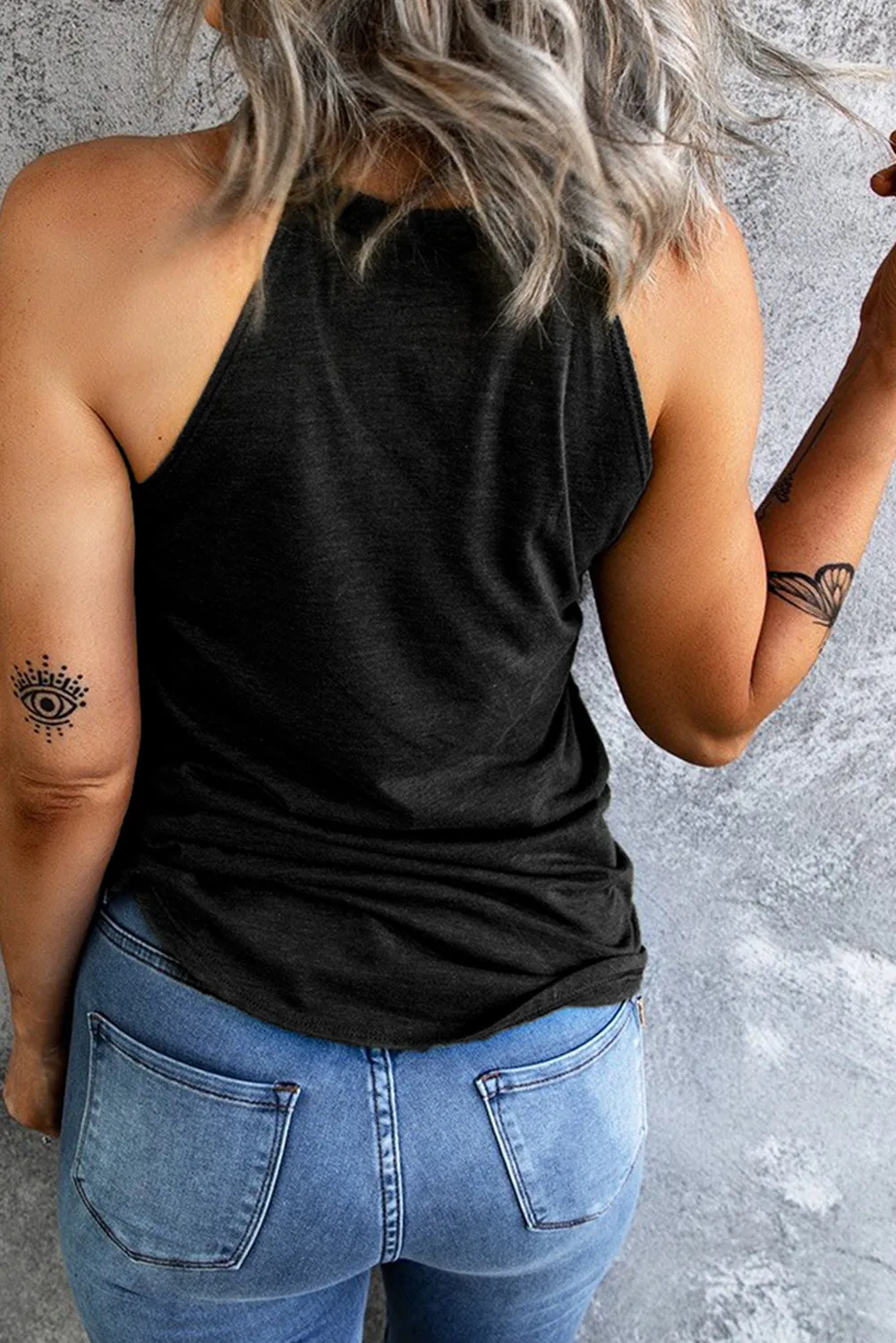 * APP EXCLUSIVE* RESTING WITCH FACE Graphic Tank Top