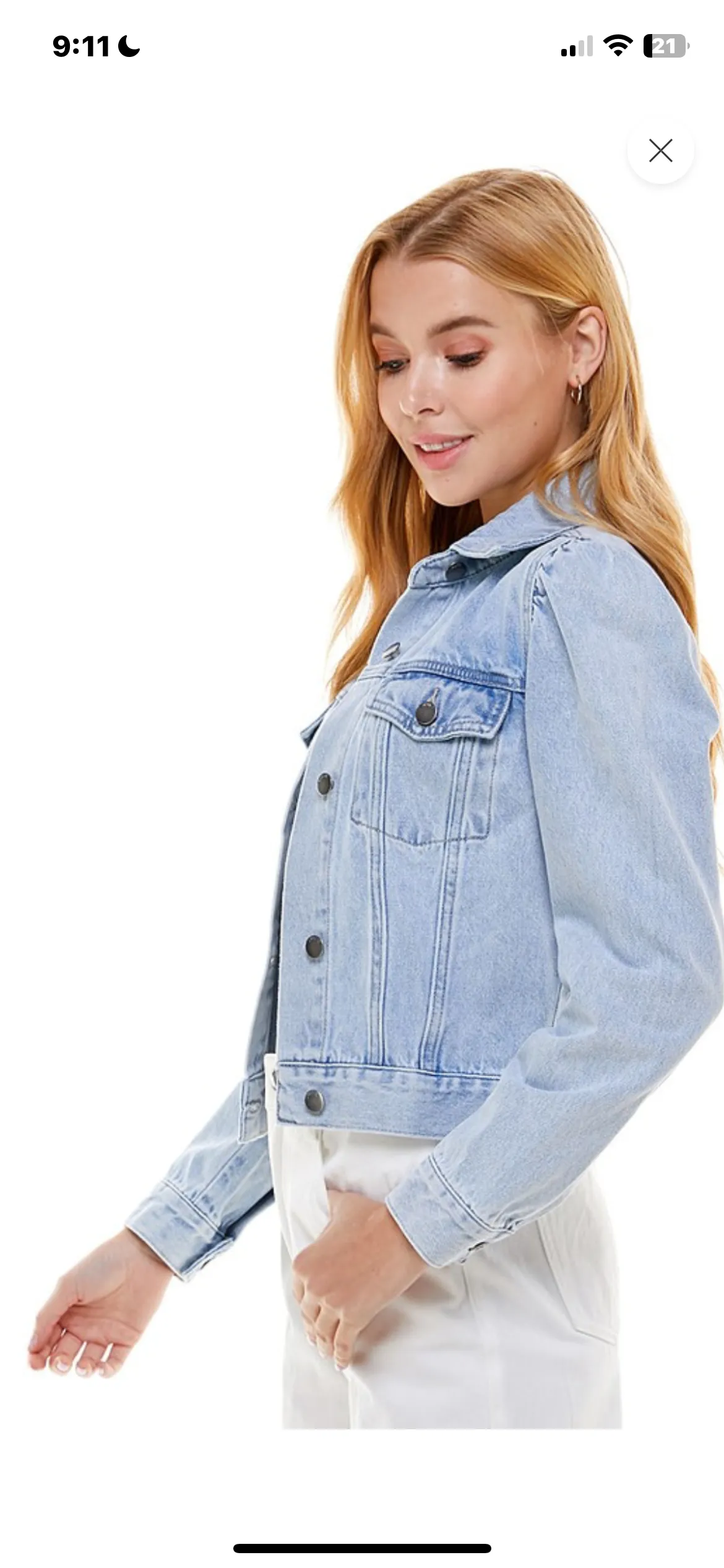 Fitted Crop Light Wash Denim Jacket with Puff Sleeves