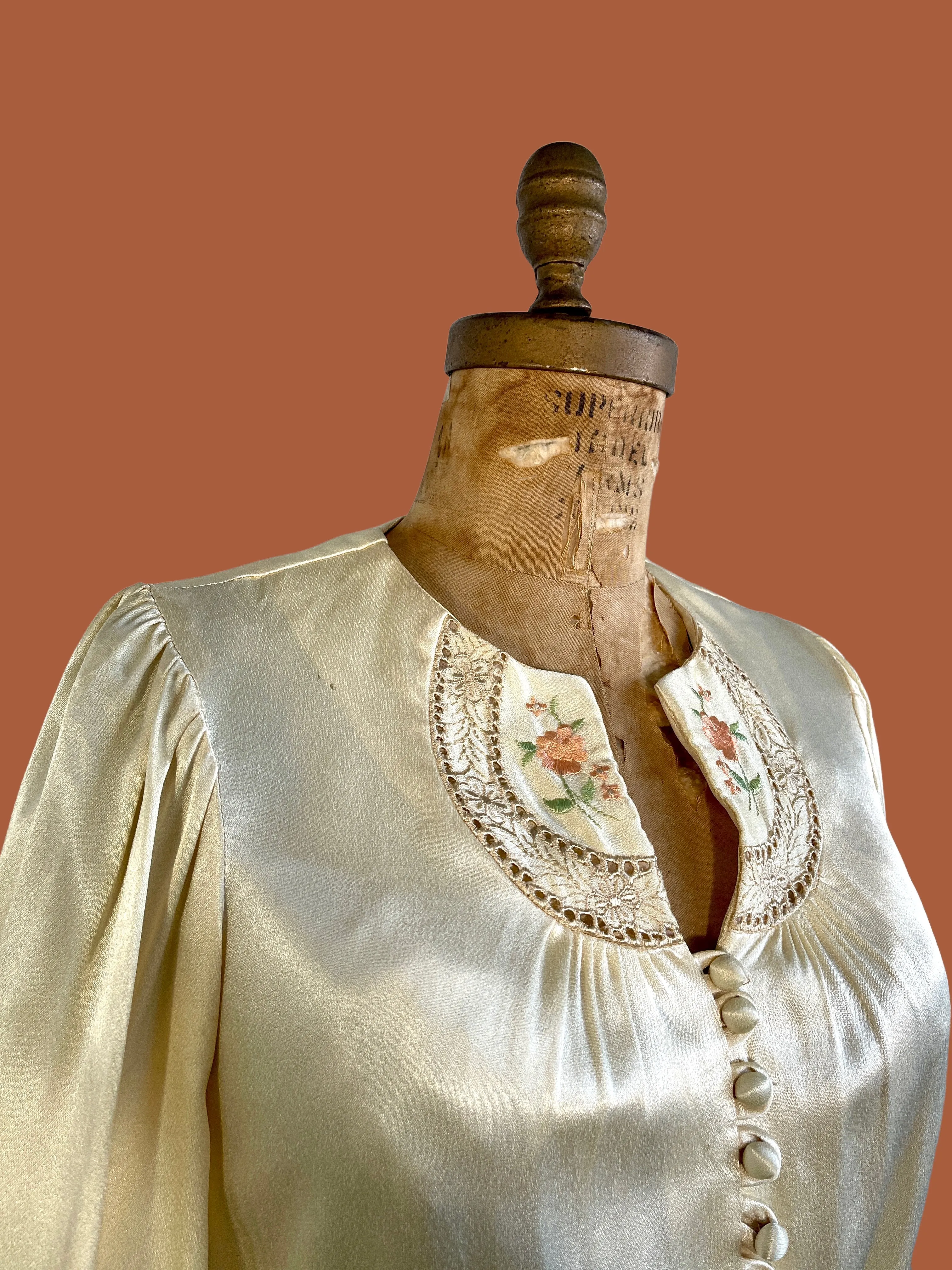 POLISHED BOHEMIAN 70s Sateen Embroidered Blouse with Bishop Sleeves, Medium