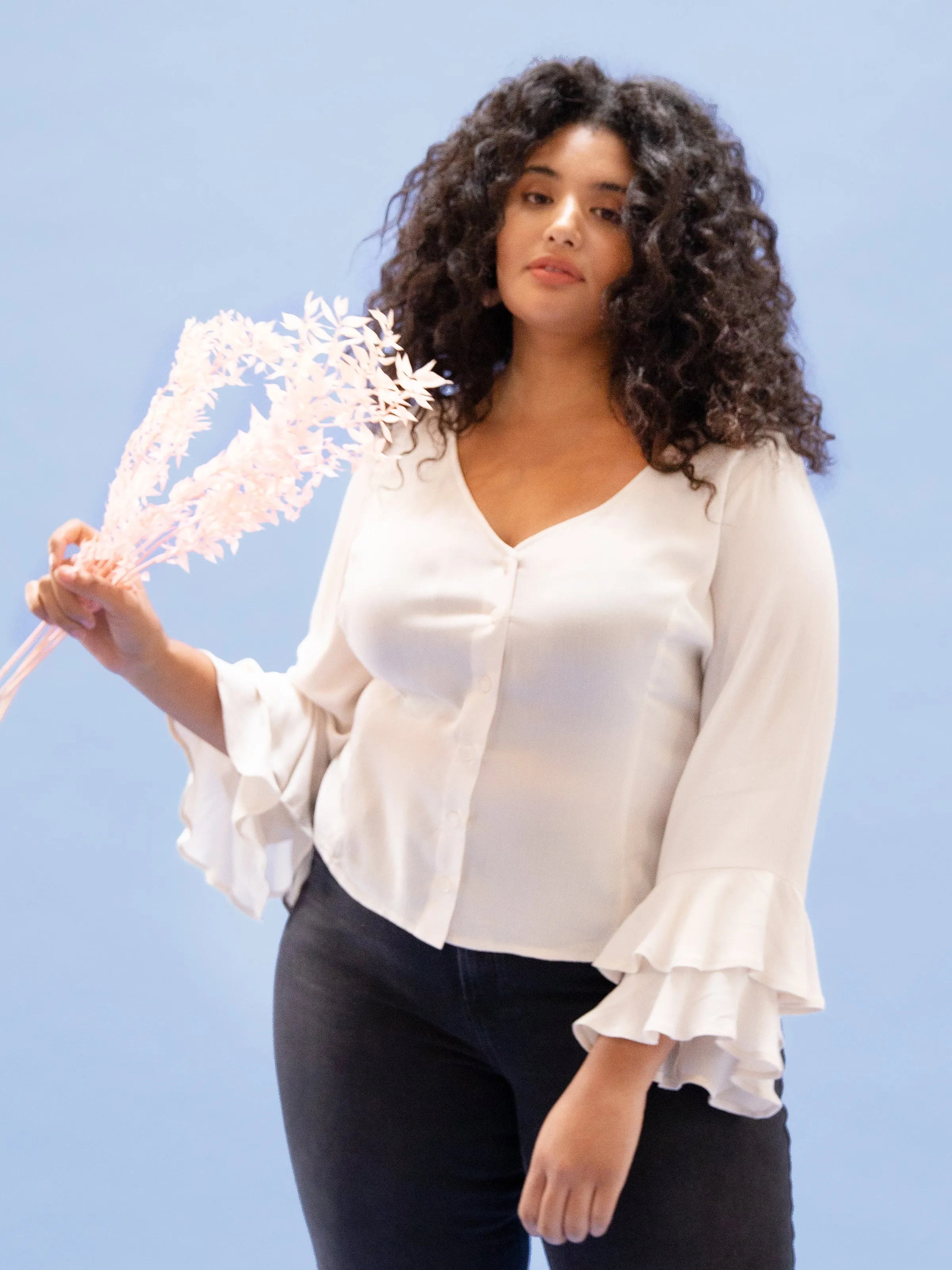THE RUFFLE SLEEVE TOP ~ PURR