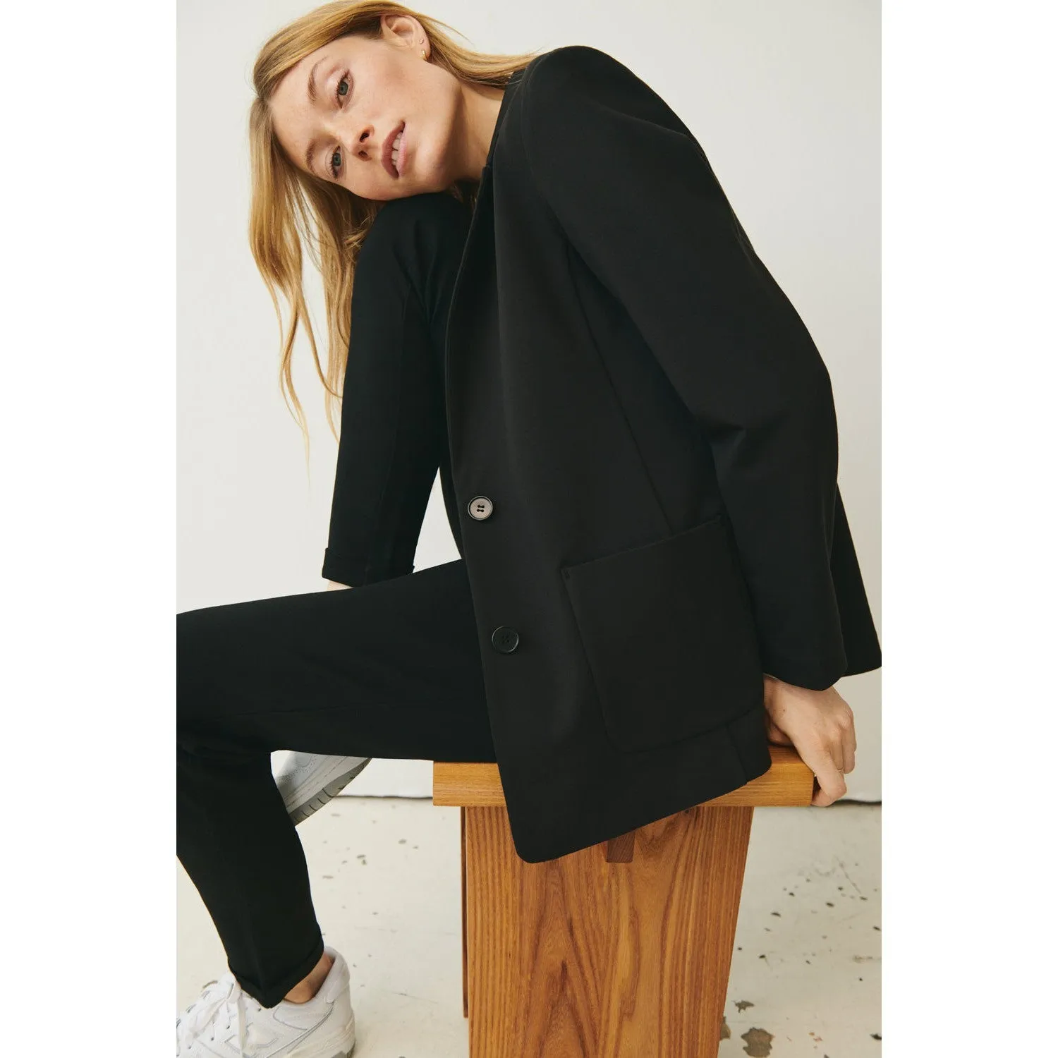VICTORIA BLAZER