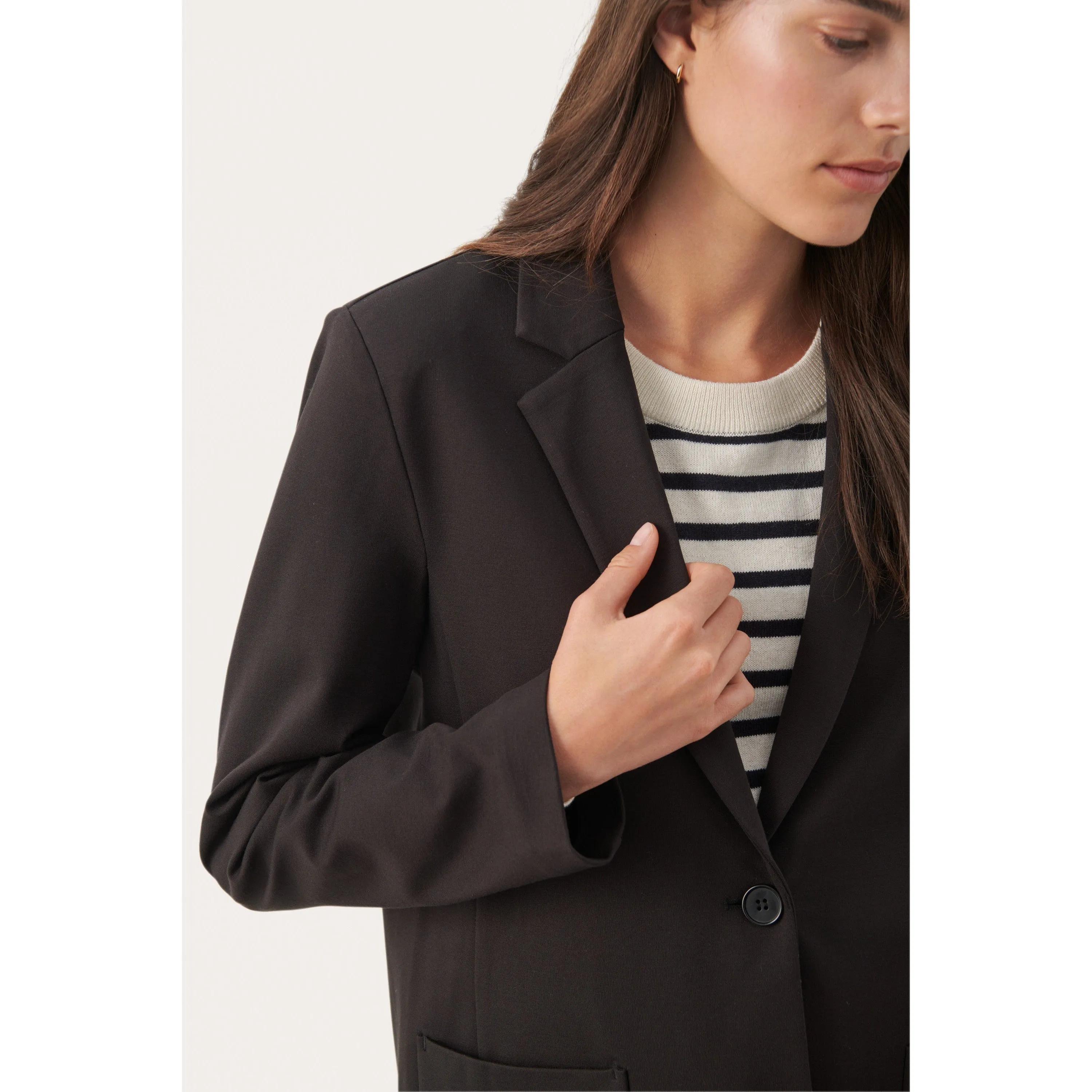 VICTORIA BLAZER